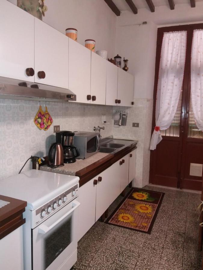 Casa Tarrini Apartment Chianni Bagian luar foto