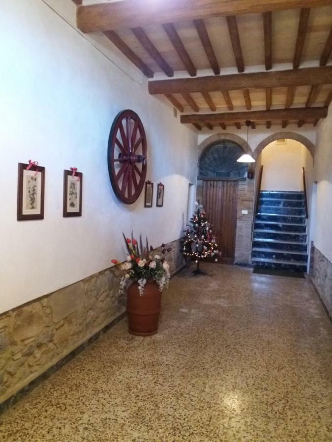 Casa Tarrini Apartment Chianni Bagian luar foto