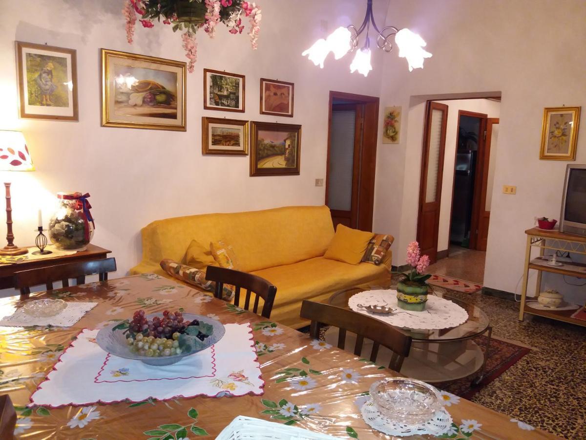 Casa Tarrini Apartment Chianni Bagian luar foto